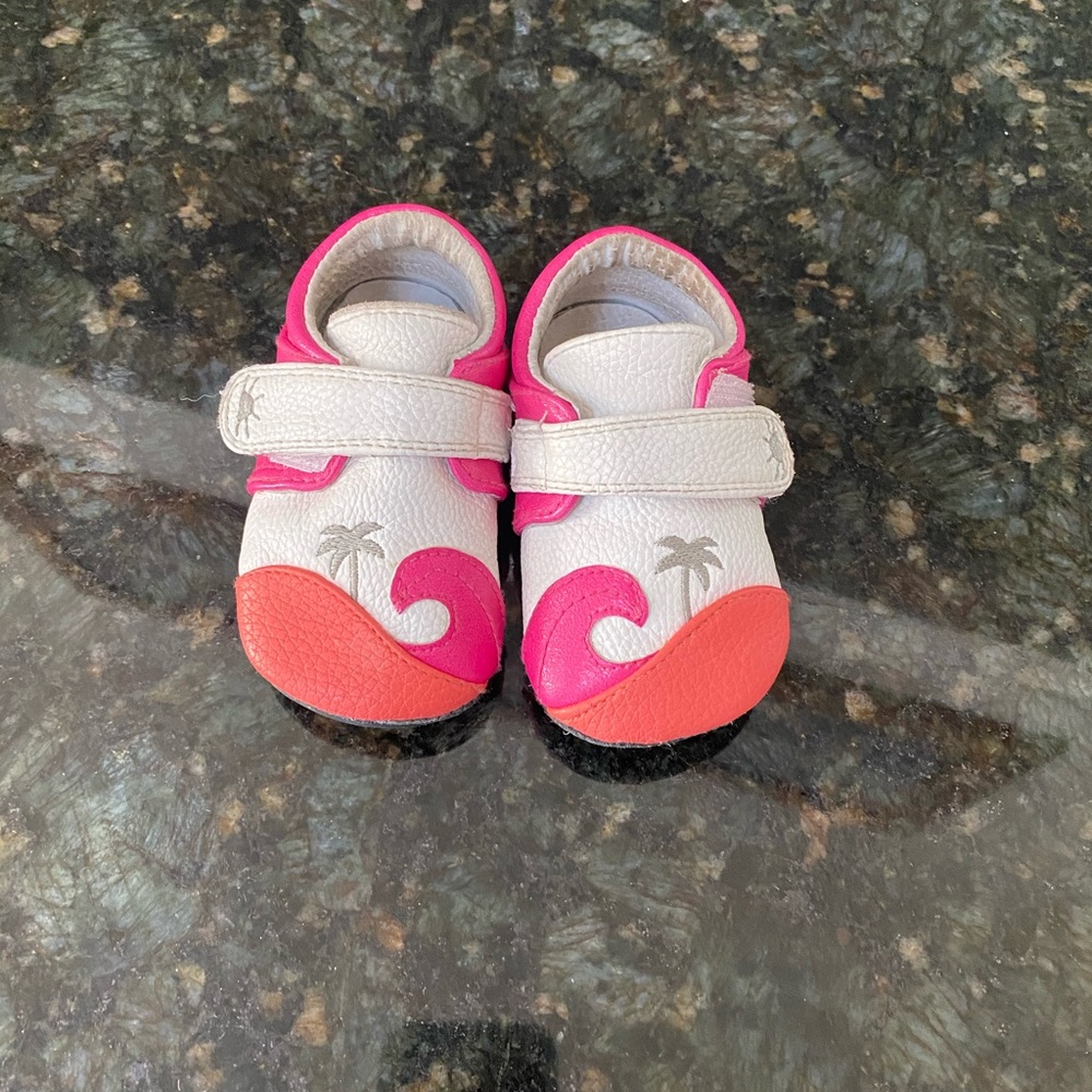 Super cute jack and lily moccasins. Size 3